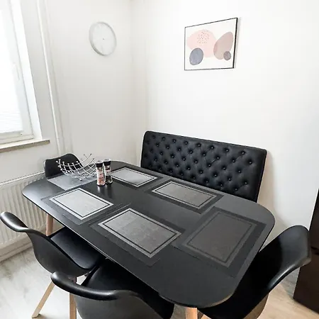 Zentrum-intra Zw Rathaus Und Dom Ug-souterrain Appartement