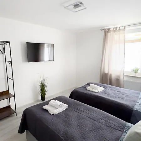 Zentrum-intra Zw Rathaus Und Dom Ug-souterrain Appartement *